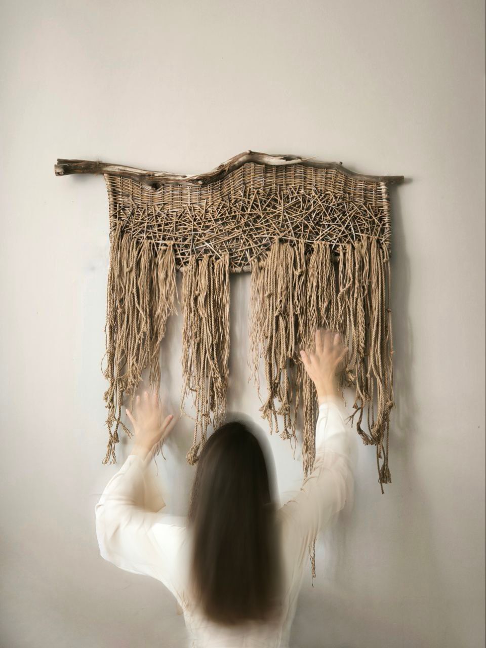 Валерия Корельская (Объект - 
                  115 x 140 см) Панно "Корневая система"