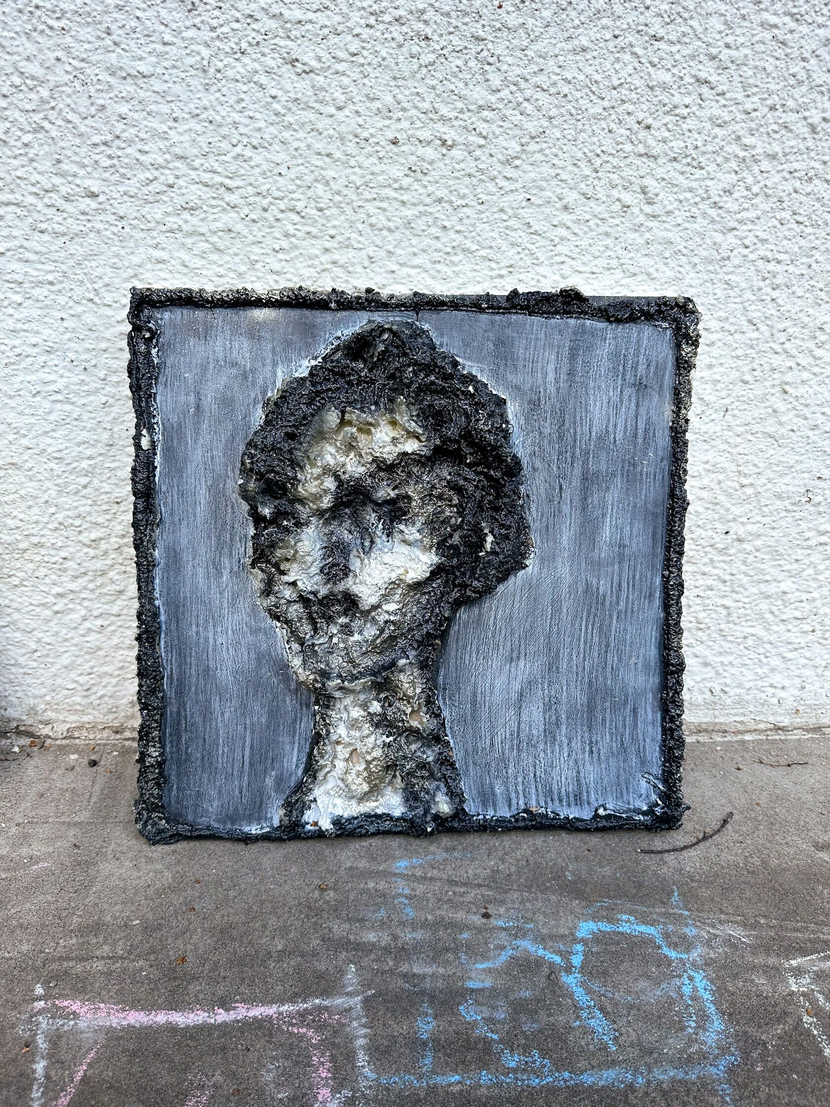 Любовь Ремизова (Скульптура - 
                  50 x 50 см) Formlessness