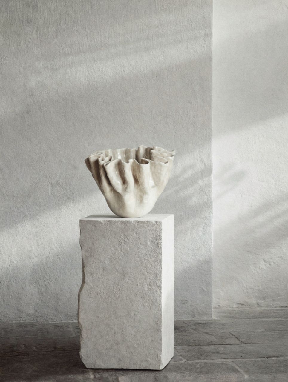 Алина Егорова (Скульптура - 
                  33 x 23 см) Арт-объект "Внутри моря"