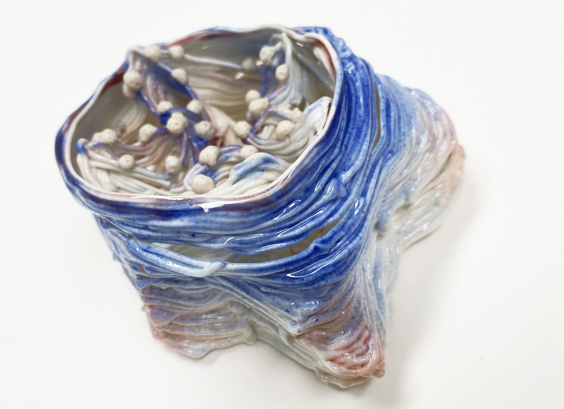 Анастасия Андреичева (Скульптура - 
                  11 x 6 см) Устрицы желаний