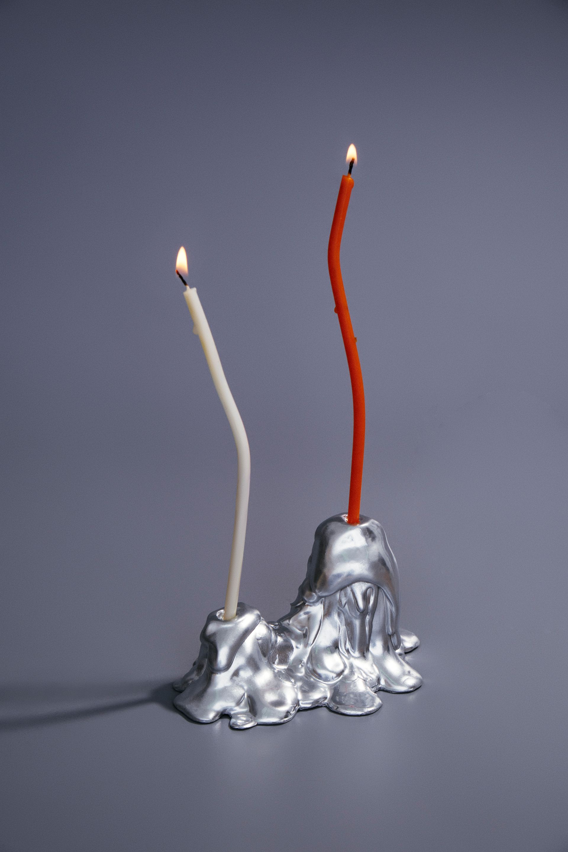 Вика Любимова (Скульптура - 
                  7 x 4 см) Chrome 2