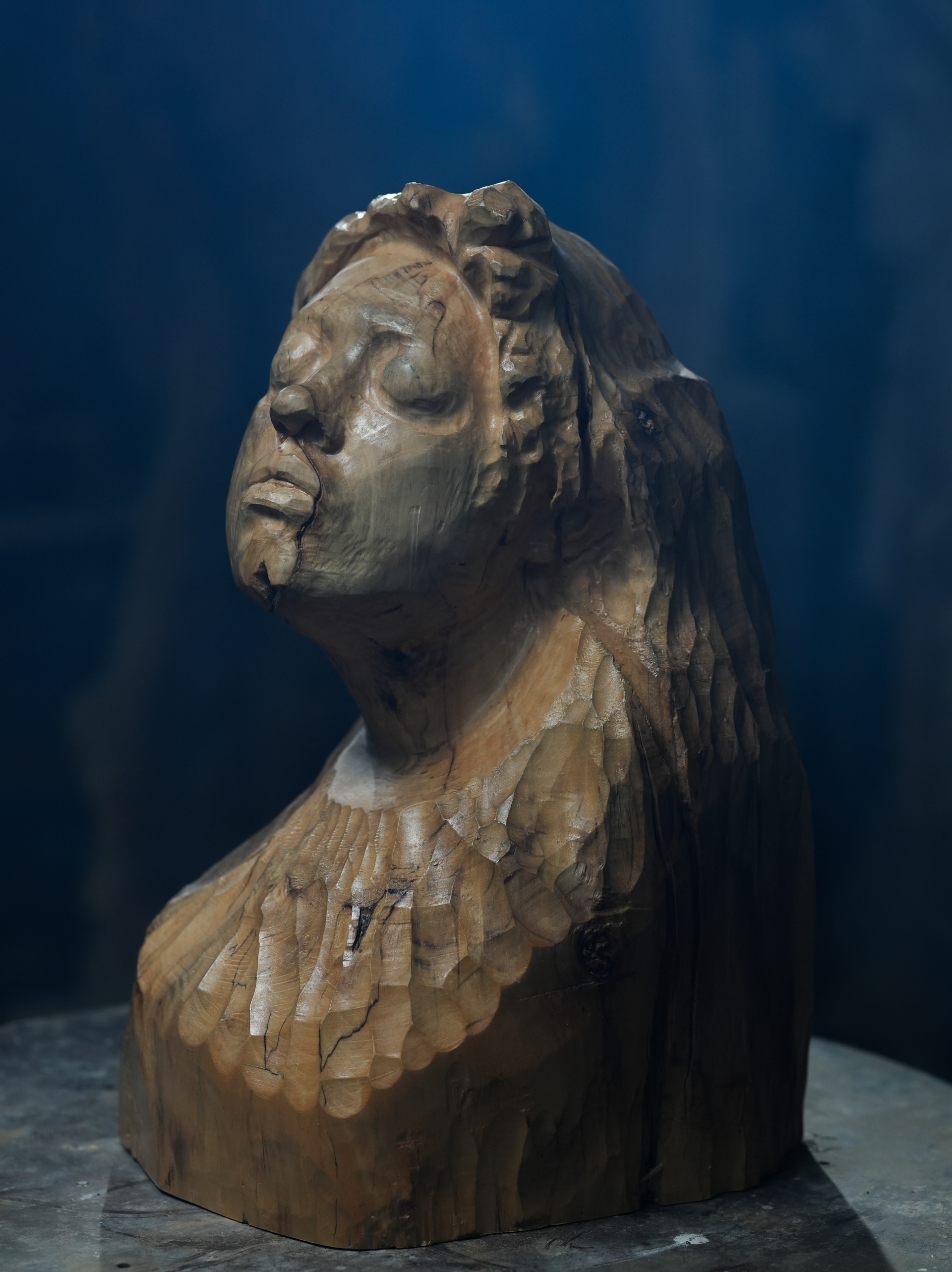 Данила Колтушкин (Скульптура - 
                  25 x 47 см) Inner echo