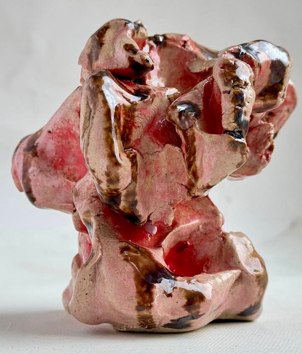 Наташа Хилл (Скульптура - 
                  10 x 11 см) Находка V