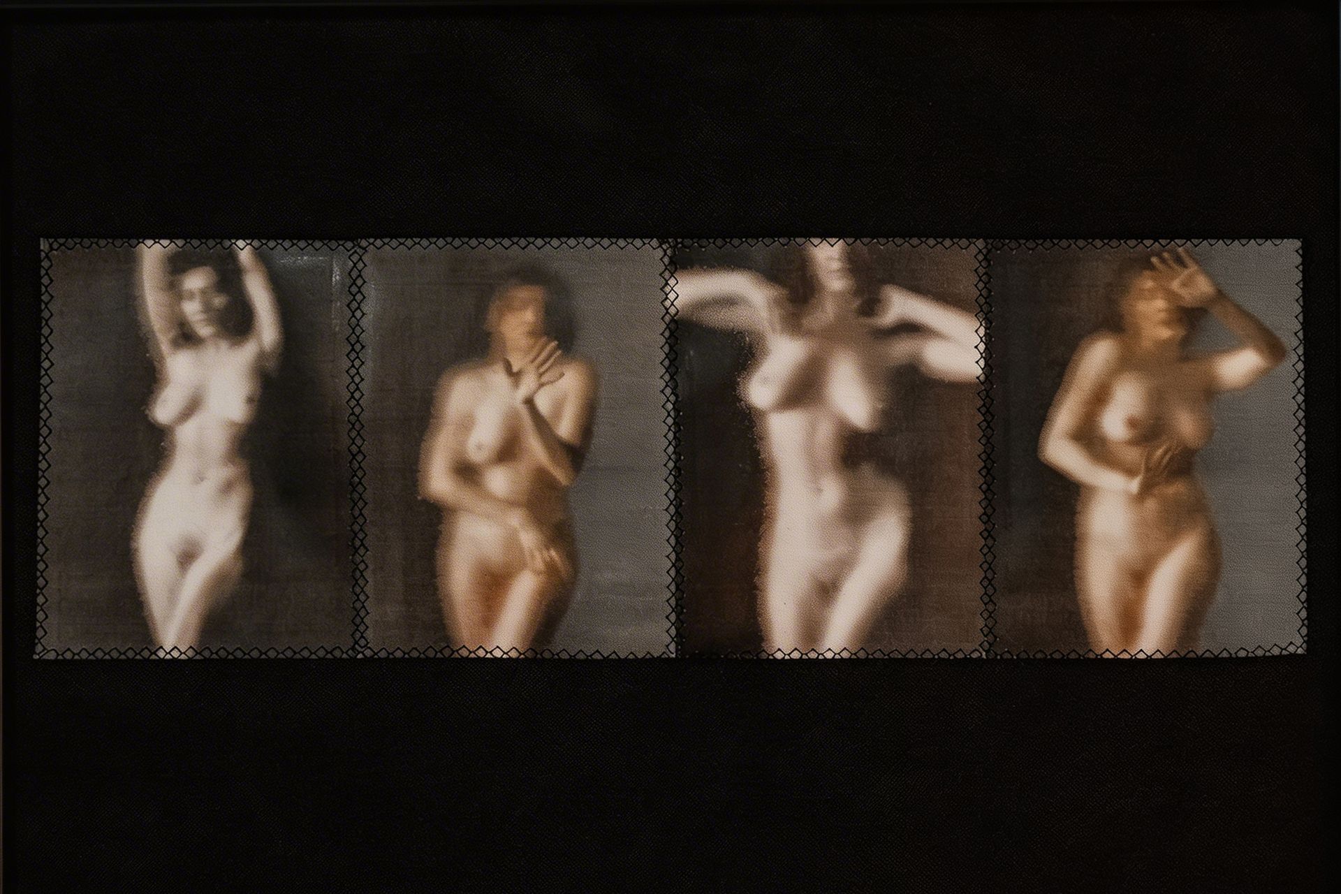 Ольга Жданова (Фотография - 
                  40 x 30 см) Отражения