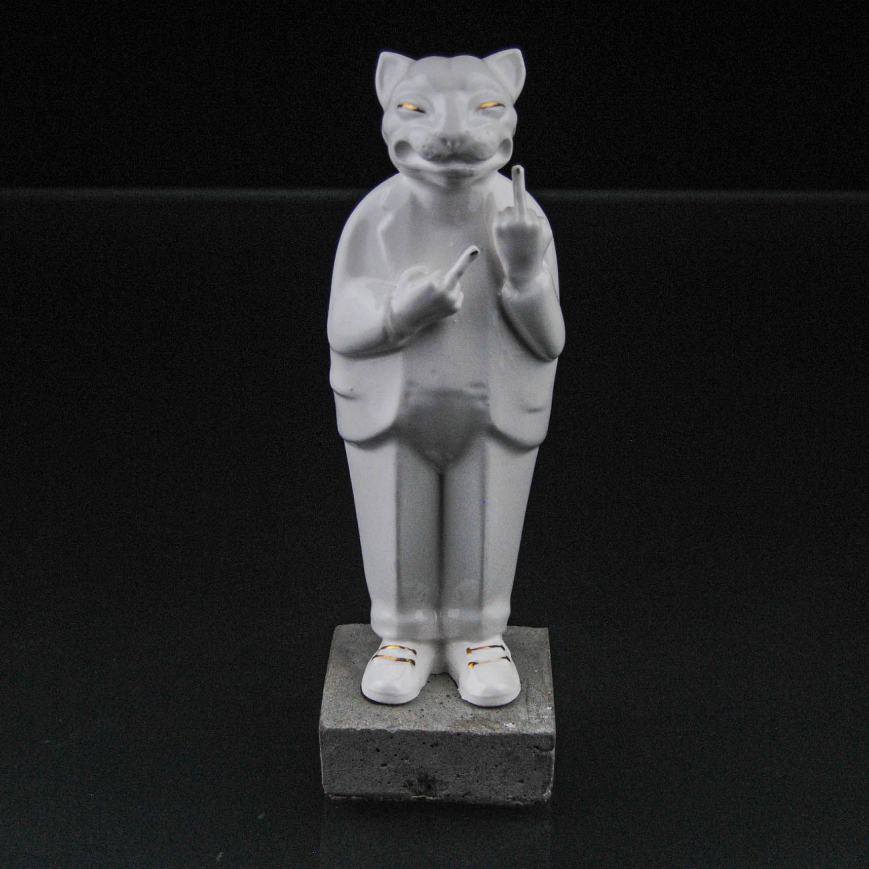 Артемий Максимау (Скульптура - 
                  7 x 20 см) Мистер Кот