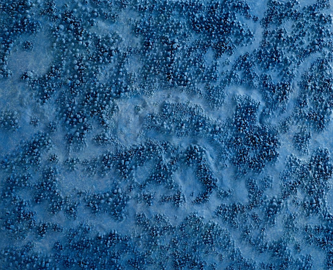 Ксения Саитова (Объект - 
                  100 x 80 см) Точка зрения (синяя)