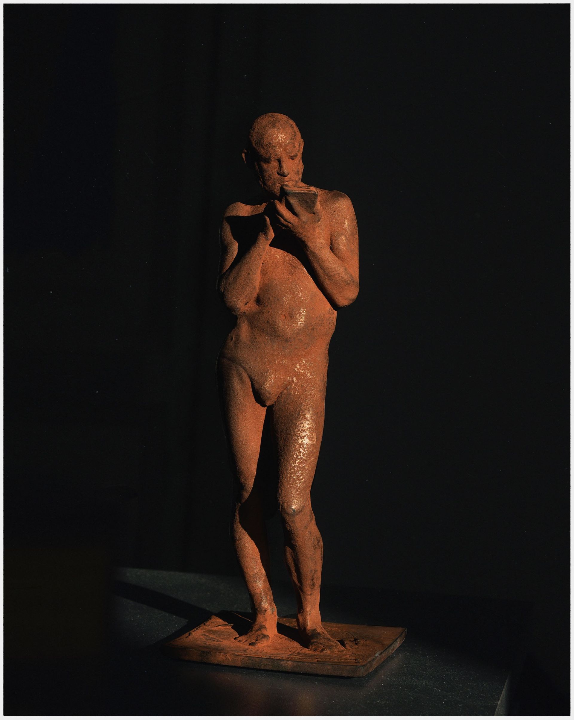 Данила Колтушкин (Скульптура - 
                  8 x 21 см) Копиист