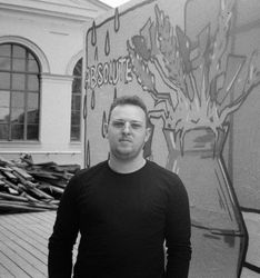 photo Дмитрий Тарес