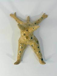 Любительница украшений