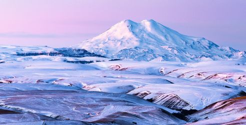 Эльбрус перед рассветом
