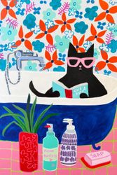 Расслабленный черный кот