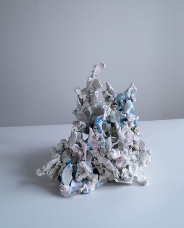 Майя Харитонова (Скульптура - 
                  25 x 27 см) ОБЛОМКИ СНОВ  |  ОБЪЕКТ № 9