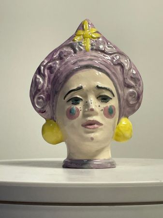 Екатерина Батаева (Скульптура - 
                  14 x 15 см) Несмеяна