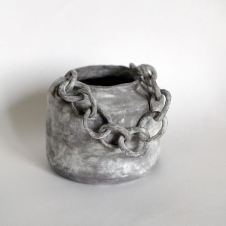 Алина Егорова (Скульптура - 
                  15 x 11 см) Ваза "Ваби саби" с цепью