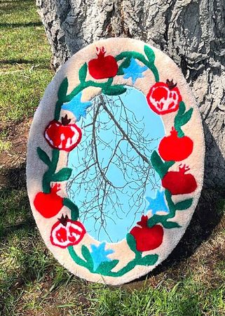 Алёна Сидорова (Объект - 
                  60 x 80 см) The color of pomegranates