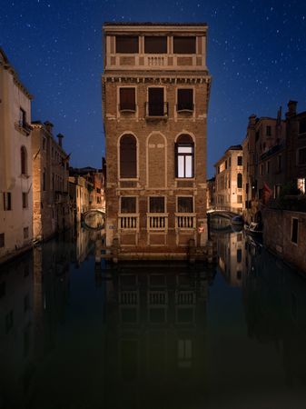 Кир Симаков (Фотография - 
                  40 x 50 см) Затерянный в Венеции / Lost in Venice (Венеция, 2021)