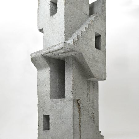 Кирилл Филатов (Скульптура - 
                  9.5 x 25.5 см) Маяк у высохшего моря\а lighthouse by a dried out sea\le guet 71