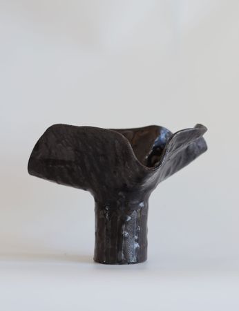 SIRIN CERAMIC (Скульптура - 
                  22 x 27 см) Churzan