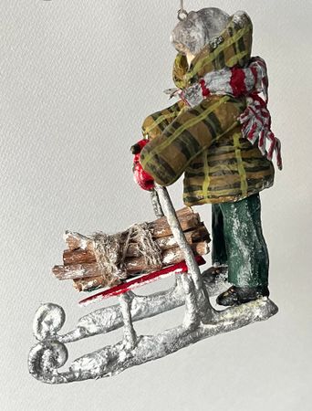 Елизавета Тарасова (Объект - 
                  12 x 19 см) Санки