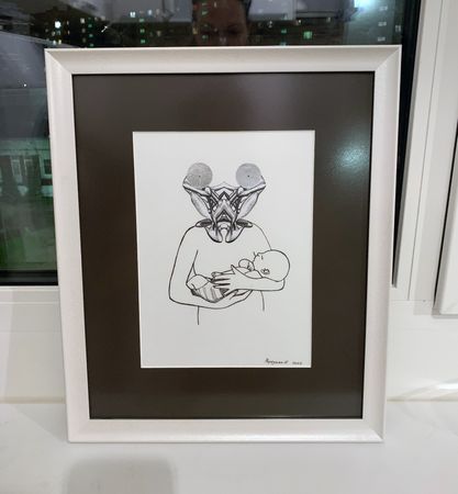 Ирина Меркулова (Авторская графика - 
                  20.5 x 29.5 см) На руках у Другой