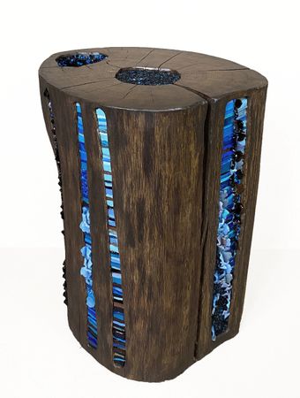 Елена Кириллова (Объект - 
                  38 x 48 см) Черный с синим Пень/Табурет/Журнальный стол