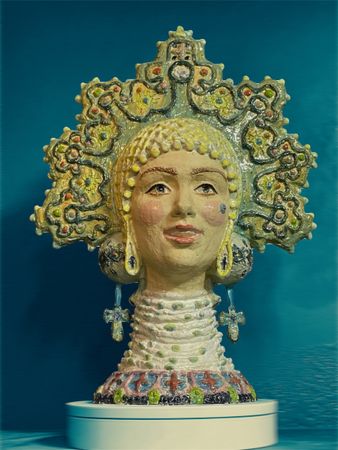 Екатерина Батаева (Скульптура - 
                  47 x 60 см) Несмеяна. Бирюзовая