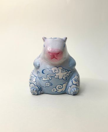 Ева Гец (Скульптура - 
                  7.5 x 9 см) Капи — Клауд