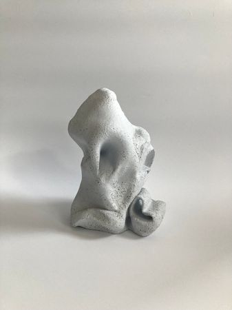 Юлия Бариева (Скульптура - 
                  19 x 27 см) Скульптура "Мать"