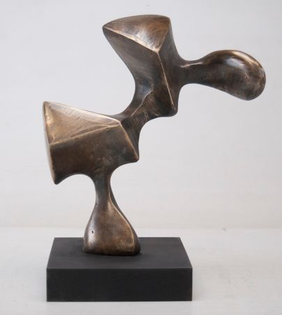 Сергей Борисов (Скульптура - 
                  21 x 26 см) Артефакт