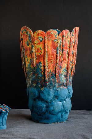 Anna Bajeno (Скульптура - 
                  20 x 37 см) Ваза "Палитра времени"