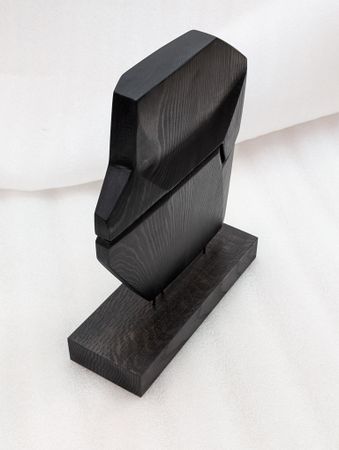 Петр Бизар (Скульптура - 
                  31 x 39 см) GR13