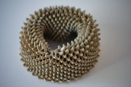 Данил Карамушкин (Скульптура - 
                  16 x 16 см) Falling into the physical