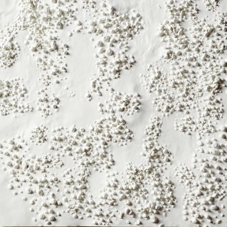 Ксения Саитова (Объект - 
                  40 x 40 см) Точка зрения (миниатюра, белая)