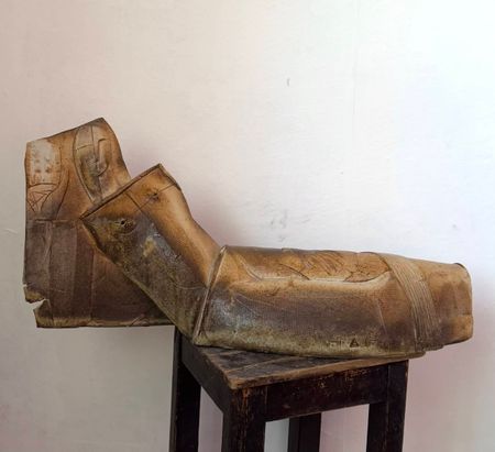 Оксана Афанасьева (Скульптура - 
                  57 x 28.5 см) Из серии "People"