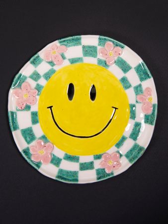 Виктория Романович (Скульптура - 
                  19 x 1 см) RAVER PLATE