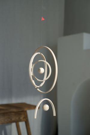 Kinetic Levi (Объект - 
                  30 x 45 см) Подвесной интерьерный мобиль "Circles on the water"
