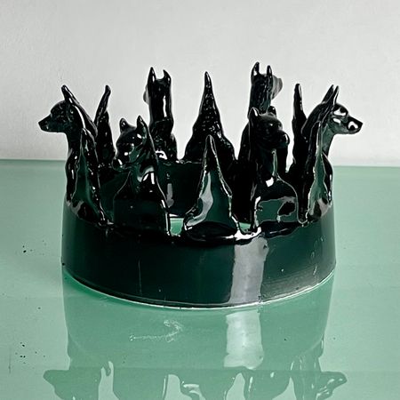 Любовь Лисицына (Скульптура - 
                  20 x 12 см) Черная корона