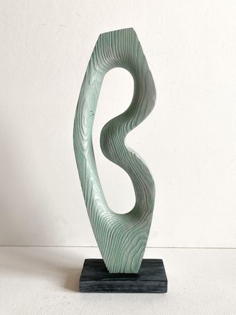 Роман Рыбянец (Скульптура - 
                  13 x 38 см) Простая фигура №34