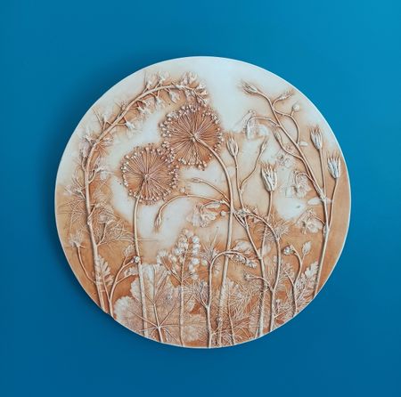 Елена Новожилова (Объект - 
                  33 x 33 см) Ботанический барельеф "ALLIUM #3"