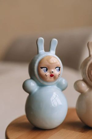 Ирина Веселова (Объект - 
                  7 x 16 см) Неваляшка Машенька Зайка