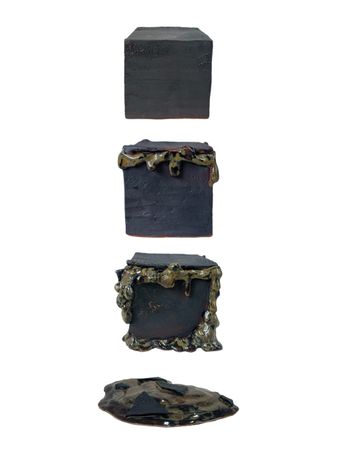 Алина Ващенко (Скульптура - 
                  10 x 10 см) Черный куб