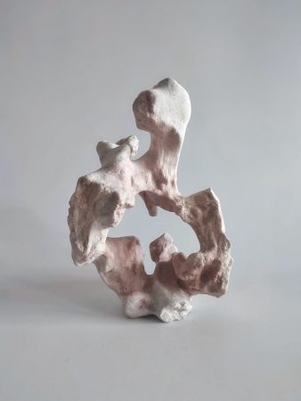 Ольга Иконская (Скульптура - 
                  17 x 23 см) Голем/Golem