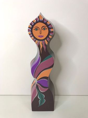 Марина Тийк (Скульптура - 
                  7 x 26 см) Солнце