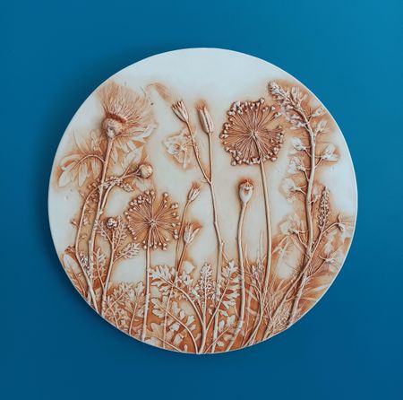 Елена Новожилова (Объект - 
                  33 x 33 см) Ботанический барельеф "ALLIUM #5"