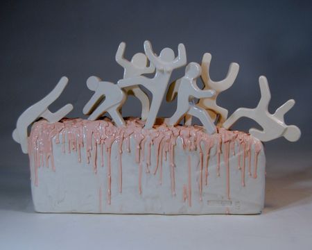 Катерина Алимова (Скульптура - 
                  36 x 22 см) Розовый ГУЛАГ