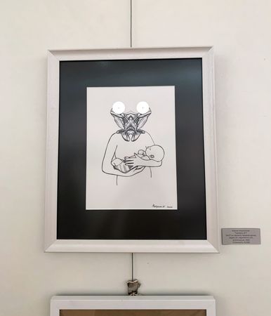 Ирина Меркулова (Авторская графика - 
                  20.5 x 29.5 см) На руках у Другой