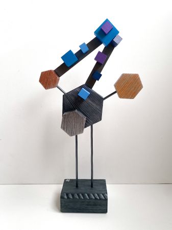 Роман Рыбянец (Скульптура - 
                  23 x 45 см) Синие и оранжевые кристаллы