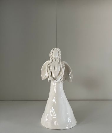 lena lena (Скульптура - 
                  11 x 19 см) Angel