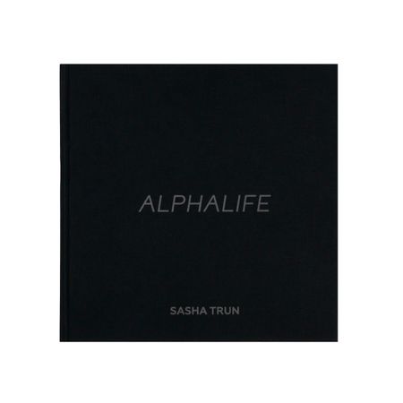 Стрит-арт хранение (Зин / Книга художника - 
                  21.5 x 21.5 см) Саша Trun "Alphalife"