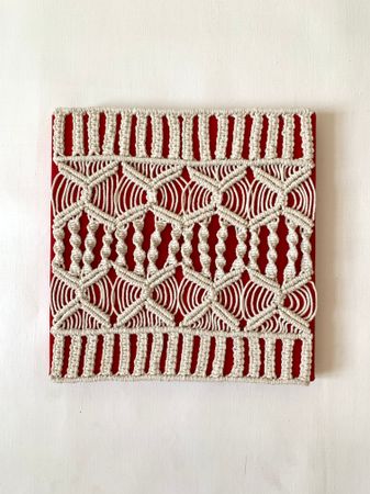 Антонина Осипенко (Вышивка - 
                  30 x 30 см) Красный